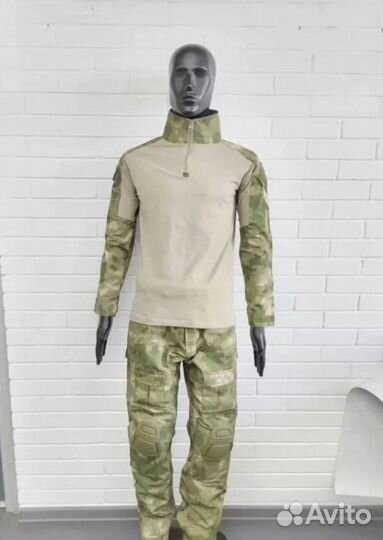 Тактический боевой костюм