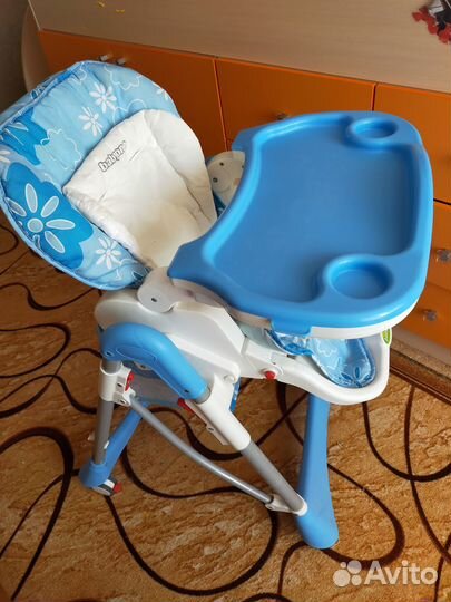Детский стульчик для кормления