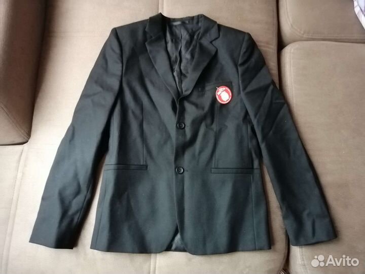 Пиджак новый для школьников