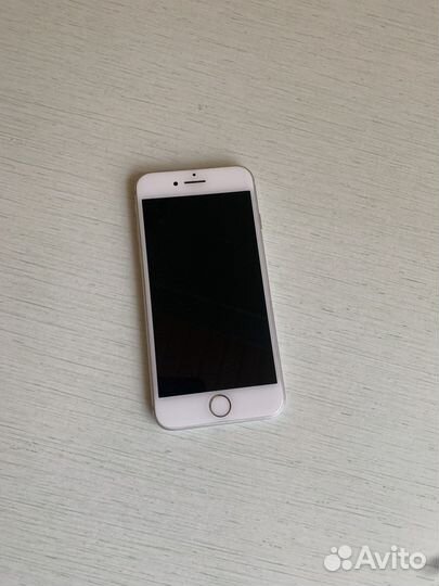 Телефон iPhone 7 32gb