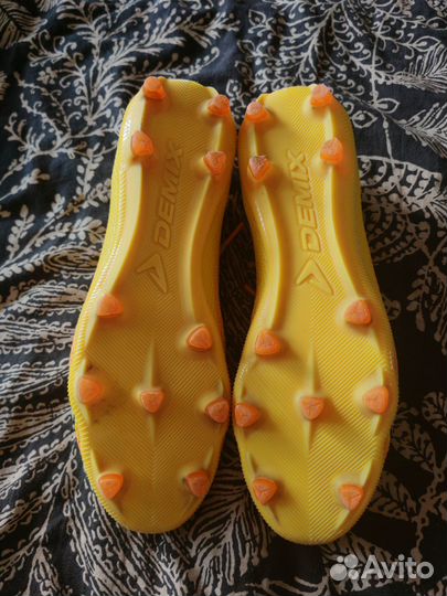 Футбольные бутсы Демикс 39