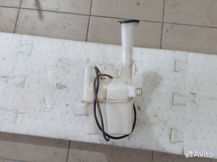 Бачок стеклоомывателя с маторчиком Lifan Solano