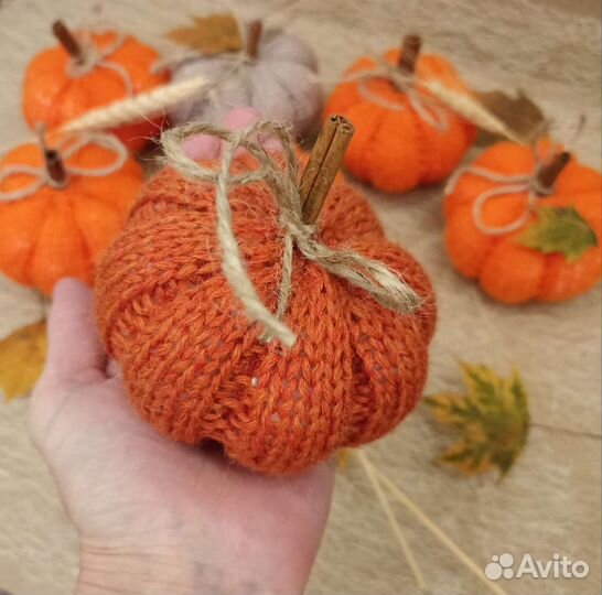 Тыква вязаная интерьерная