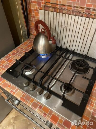 Духовой шкаф газовый zanussi + вытяжка