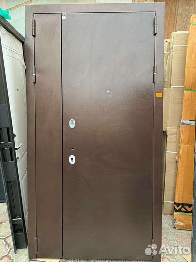 Двери входные металлические двухстворки