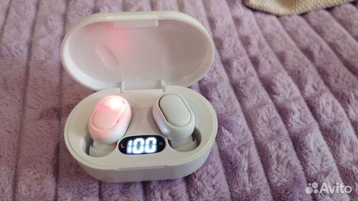 Беспроводные наушники новые