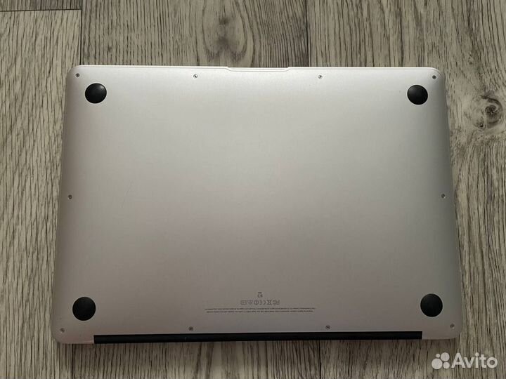 Apple Macbook Air 13 A1466