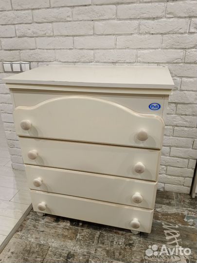 Комплект мебели кроватка и комод Pali италия