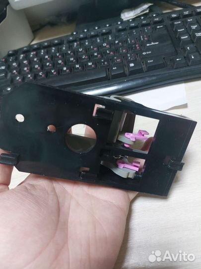 Левая ручка двери Kia