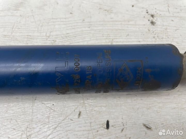 Амортизатор задний левый Mercedes Clc W203 M271