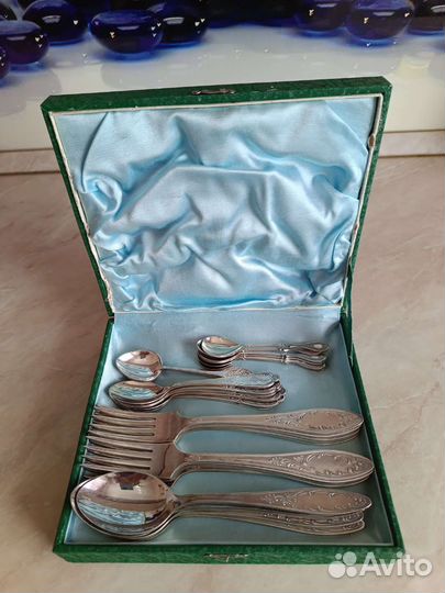 Набор столовых приборов мельхиор