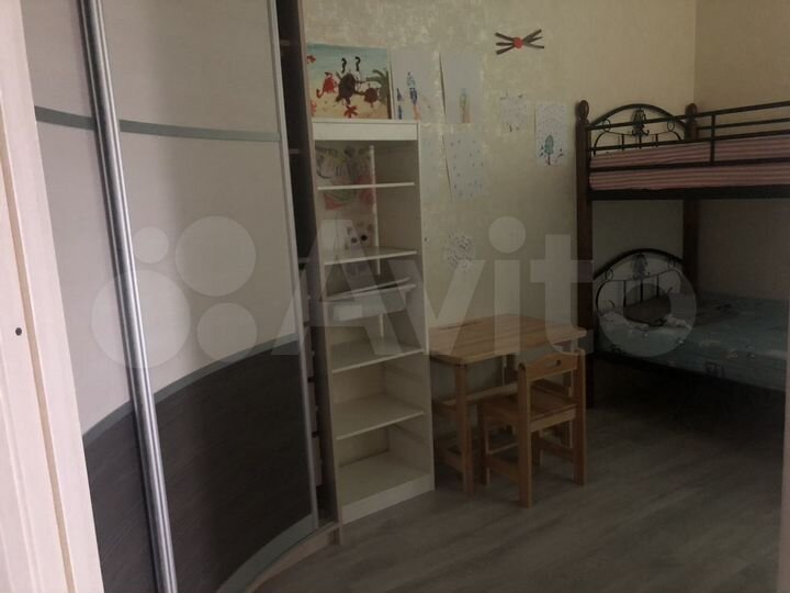 3-к. квартира, 54 м², 3/5 эт.