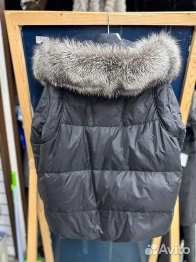 Новая куртка чернобурка 42 44 46