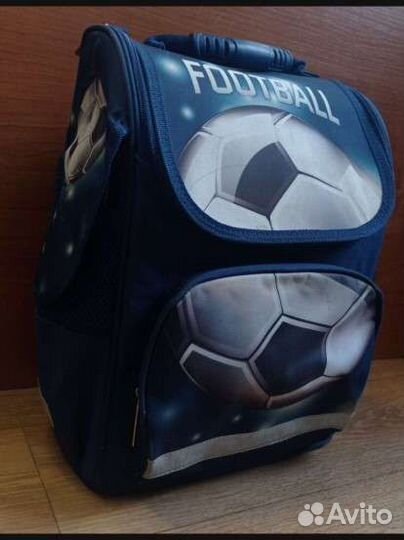 Школьный рюкзак