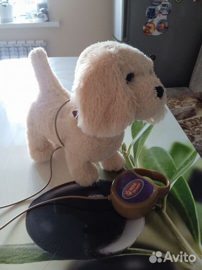 Игрушка собака на поводке