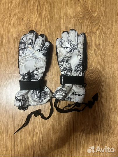 Горнолыжные перчатки подростковые