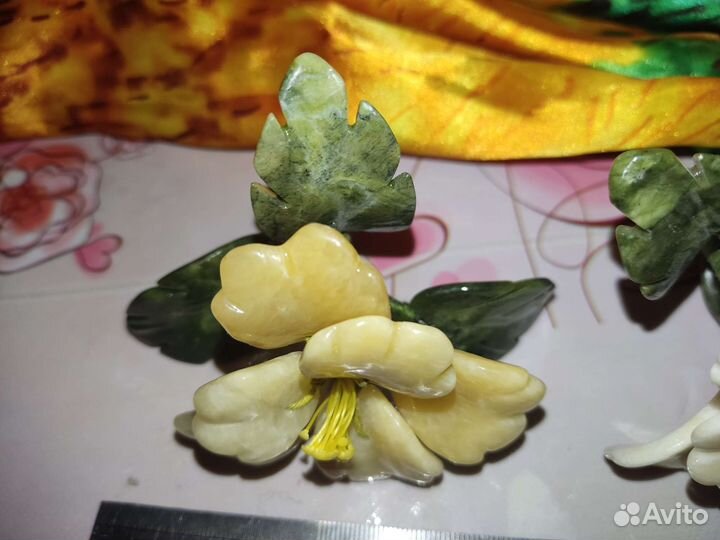 Цветы из Уральского камня