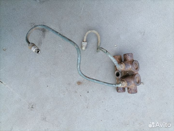 Распределитель тормозов для Mitsubishi Lancer (C6)