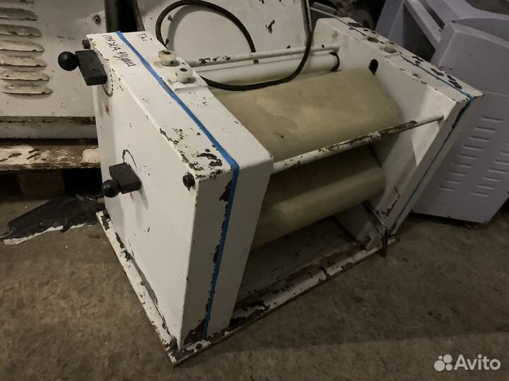 Тестозакаточная машина livnica kikinda MUT-400