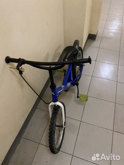 Велосипед для мальчика 4 5 6 лет 16 дюймов
