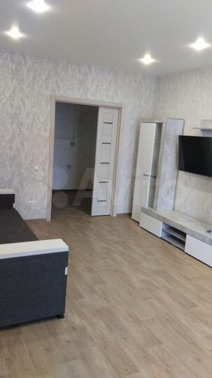 2-к. квартира, 73 м², 2/10 эт.