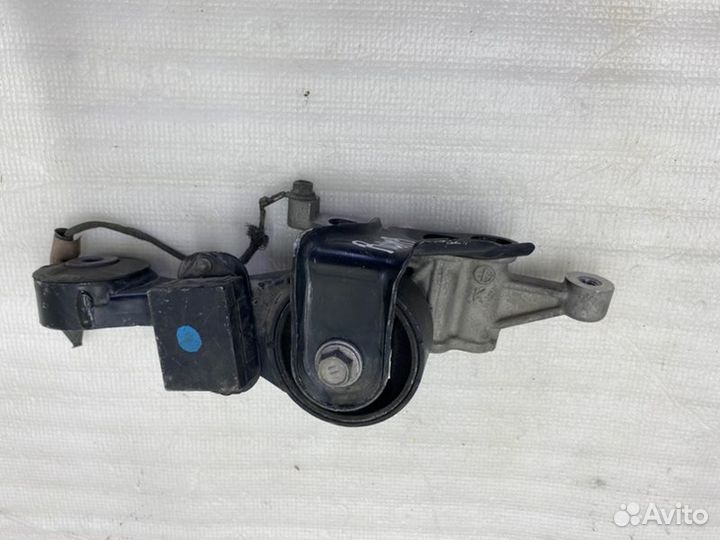 Опора двигателя Toyota Camry V50/V55 2arfe 2500CC