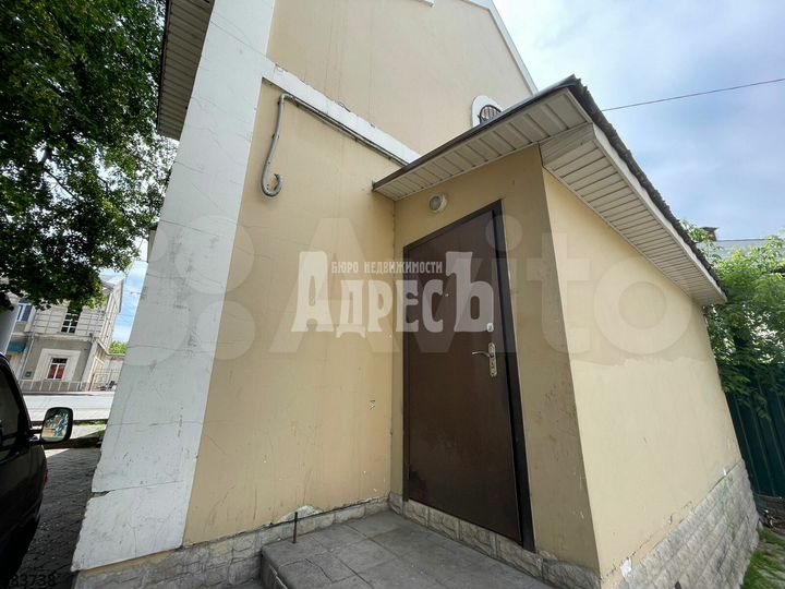 Продам торговое помещение, 145.6 м²