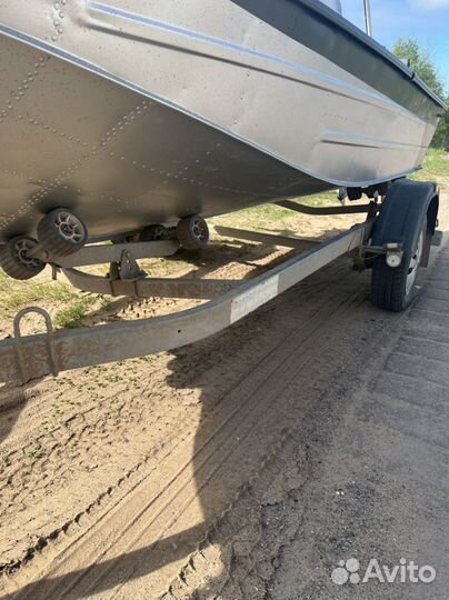 Продам лодку днепр