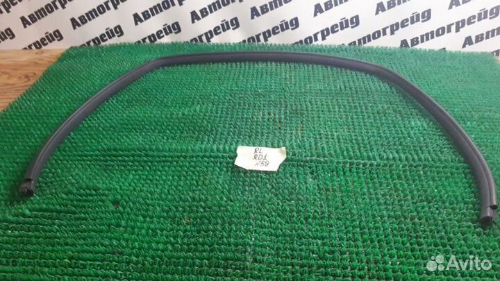 Уплотнение двери заднее левое Honda Cr-V RD1 B20B