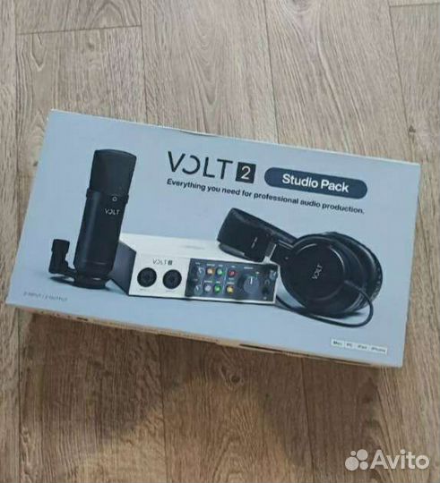 Звуковая карта UAD Volt2+микрофон+наушники