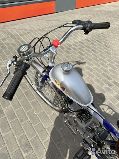 Велосипед с бензиновым мотором