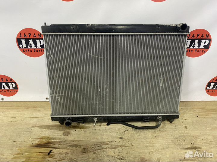 Радиатор охлаждения Infiniti M Y50
