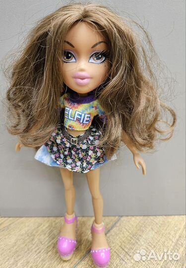 Кукла Bratz selfie Yasmin