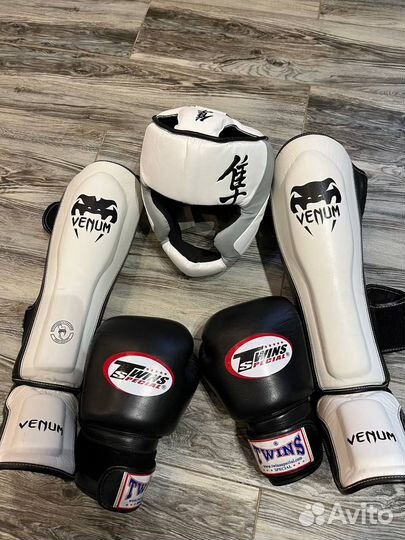 Боксерский шлем Hayabusa