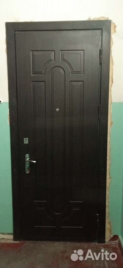 Дверь металлическая входная 230