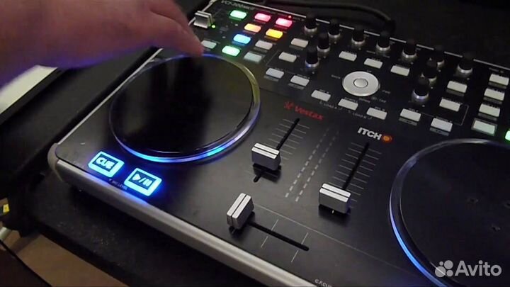 Dj контроллер+ sennheiser hd205