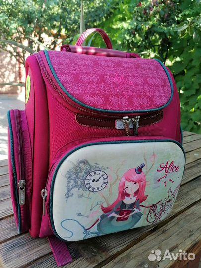 Рюкзак школьный