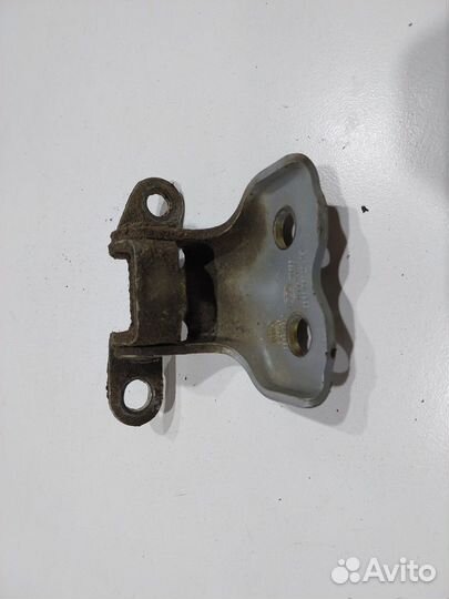 Петля двери передняя левая нижняя (Lifan Solano)