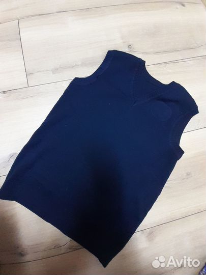 Жилетка шерстяная для мальчика 158 см