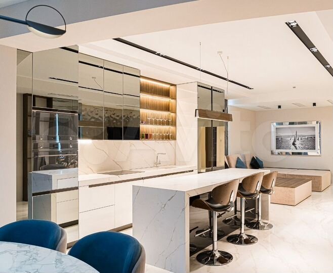 3-к. квартира, 100 м², 15/21 эт.