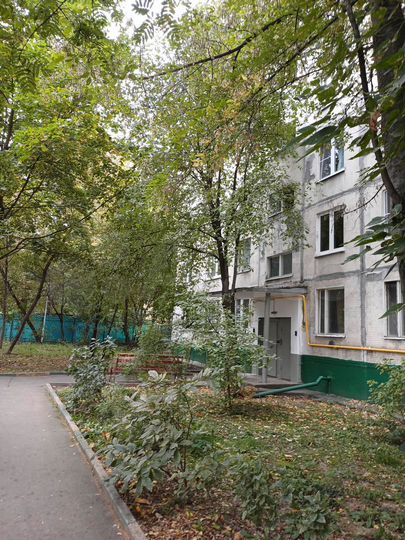 Комната 32,2 м² в 3-к., 1/9 эт.