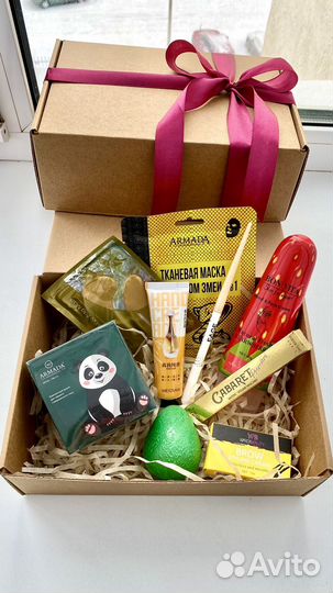 Подарочный набор косметики, бьюти-бокс