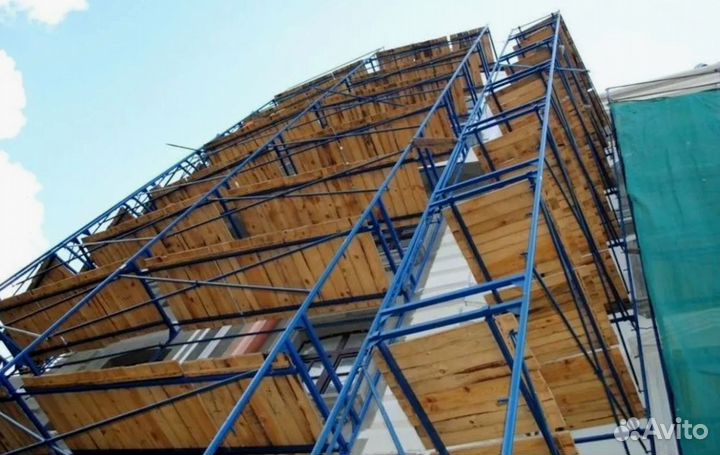 Прочные рамные леса для стройки