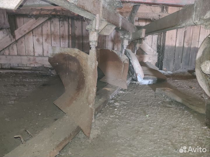 Плуг алтайсельмаш плн-4-35