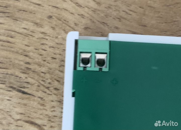 Кристалл-24 Стрелка влево