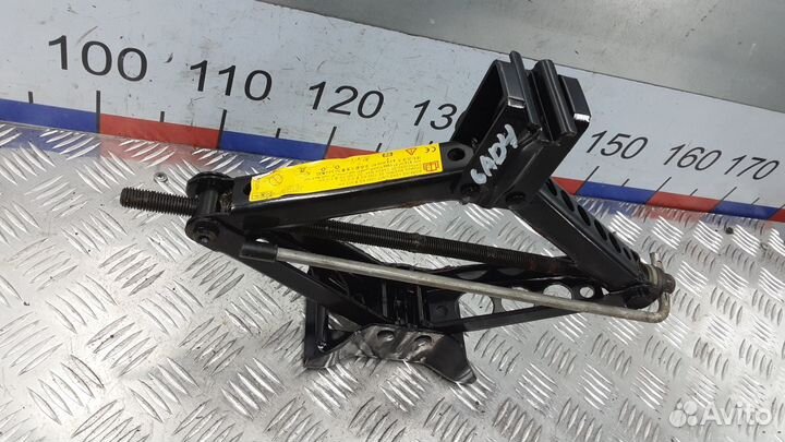 Домкрат на Land Rover Freelander 2