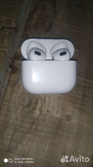 Беспроводные наушники airpods 3