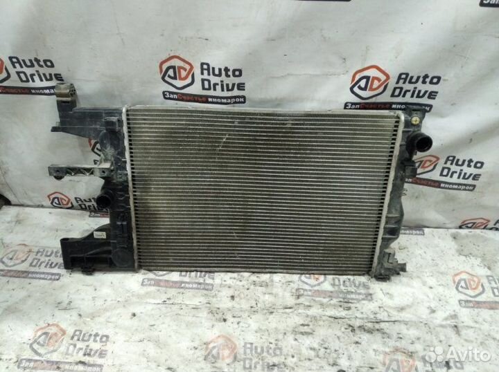 Радиатор охлаждения двигателя Chevrolet Cruze J300