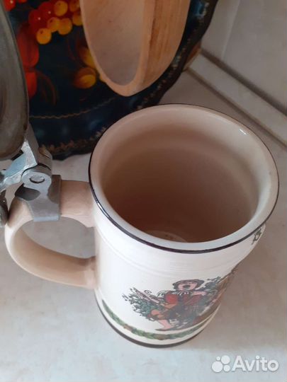 Пивная кружка с крышкой