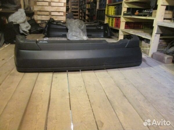 Бампер задний Volkswagen Golf 3 1991-1997